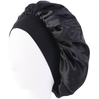 Gorro de satén negro para proteger el cabello durante la noche 